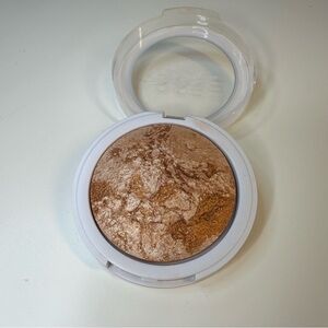 Dose of Colors - Sunkissed Glow Baked Highlighter - Gold